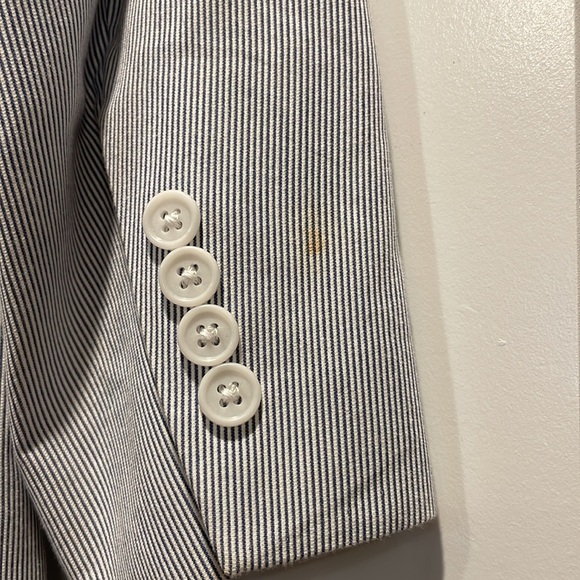 Jos. A. Bank Light Gray and White Stripe Suit Jacket size 48R - Picture 11 of 12